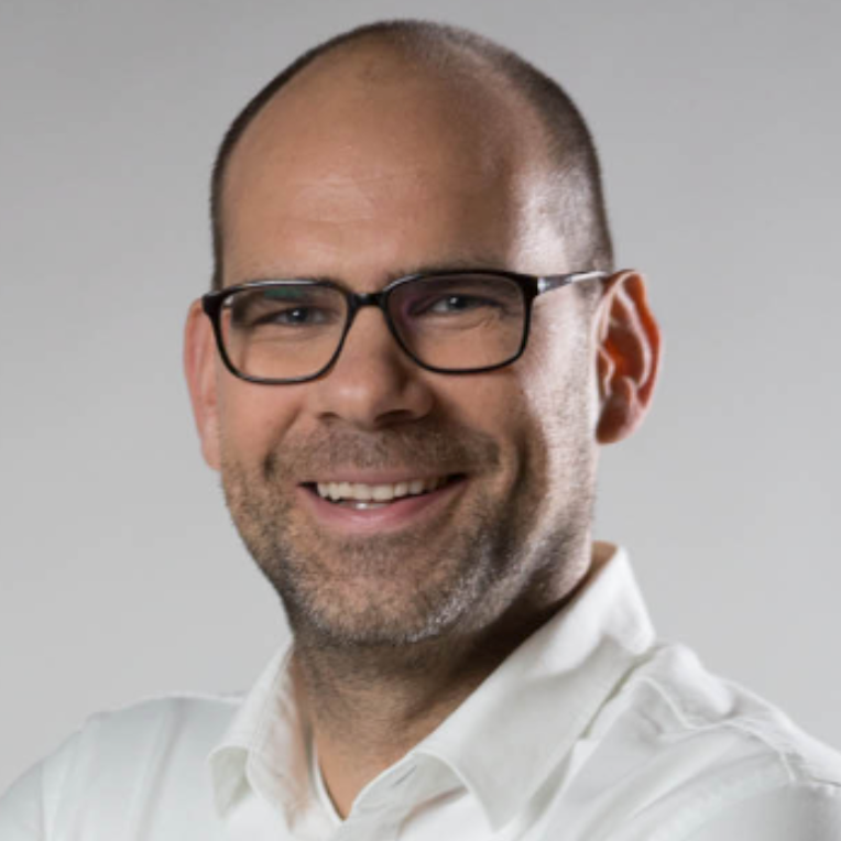     Nagy Barnabás
